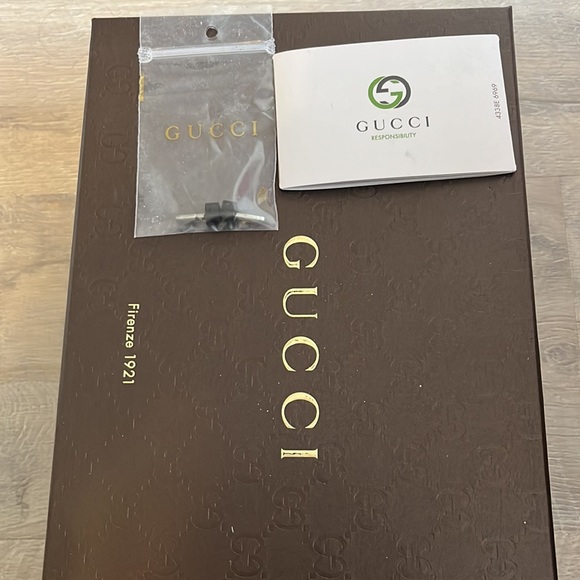 GUCCI- Size 37- Dust Bag inc.Box inc. Extra heel tips included - Picture 11 of 11